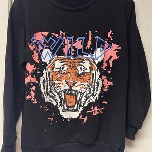 Women’s large black tiger wild sweatshirt